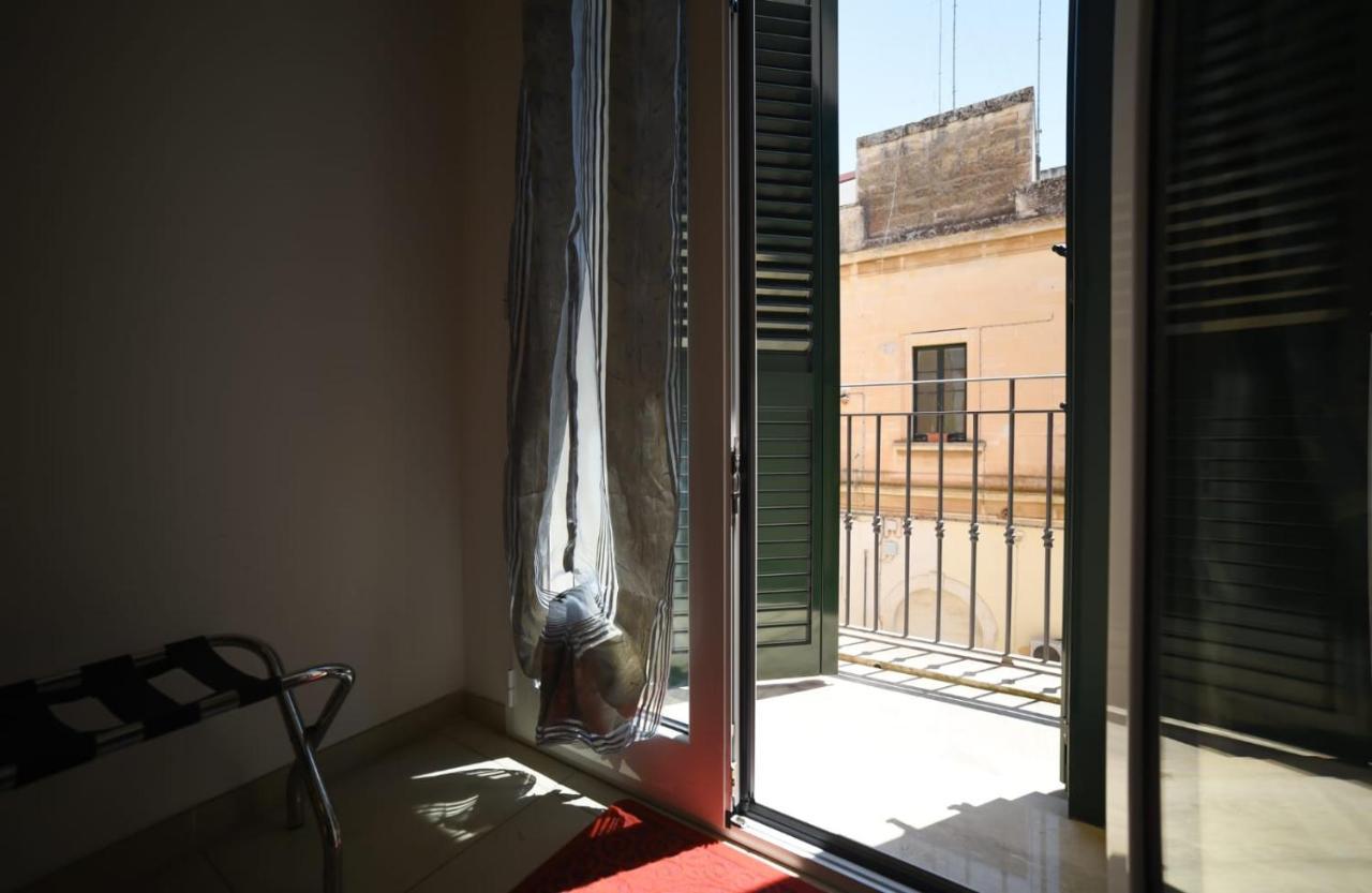 Il Cortile Delle Esperidi Apartment Lecce Exterior photo